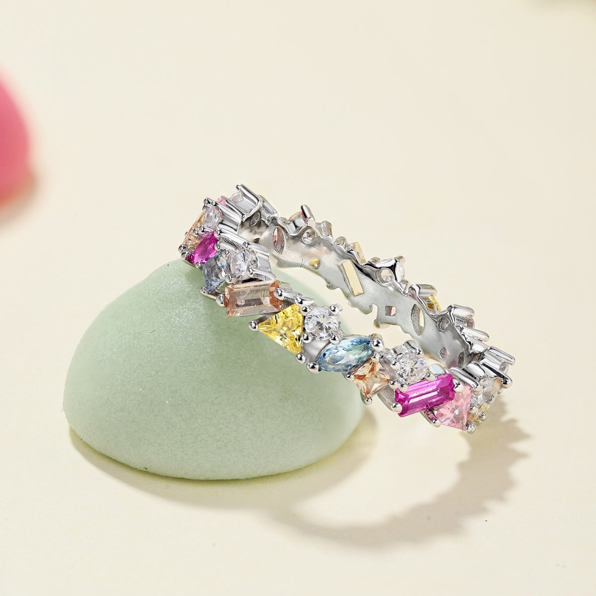 [Kismet Jewels ]Dazzling Polychromatic Multi cut Daily Ring