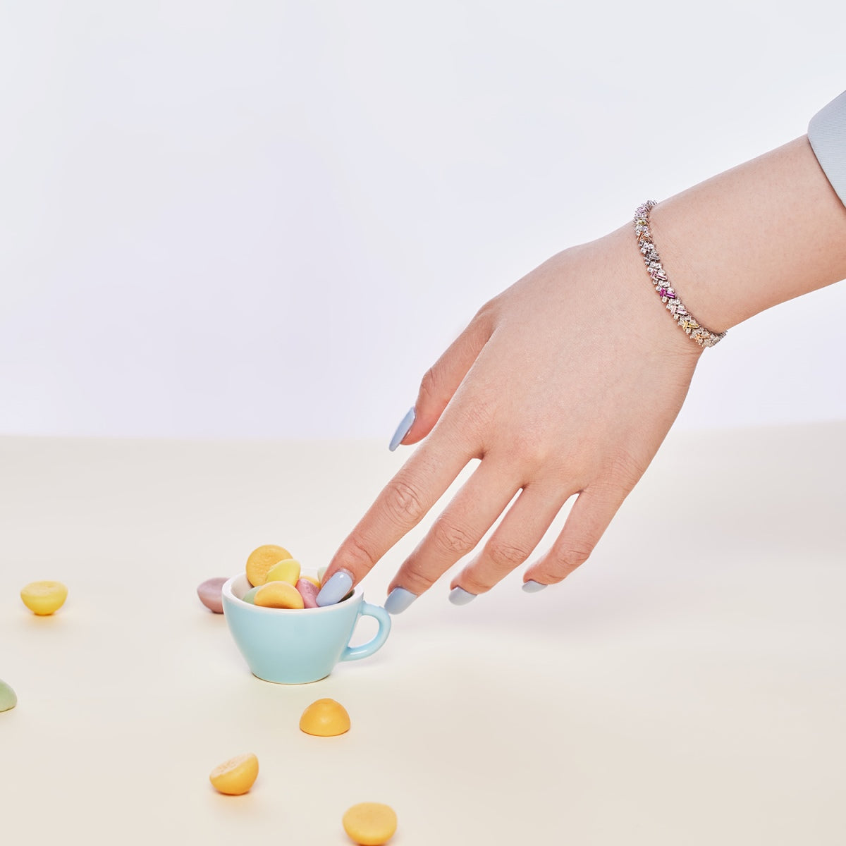 [Kismet Jewels ]Dazzling Unique Multi Shape Daily Bracelet