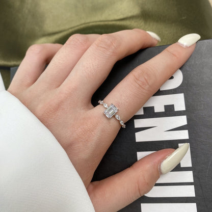 [Kismet Jewels ]1.0 Carat Dainty Resplendent Radiant Cut Daily Ring