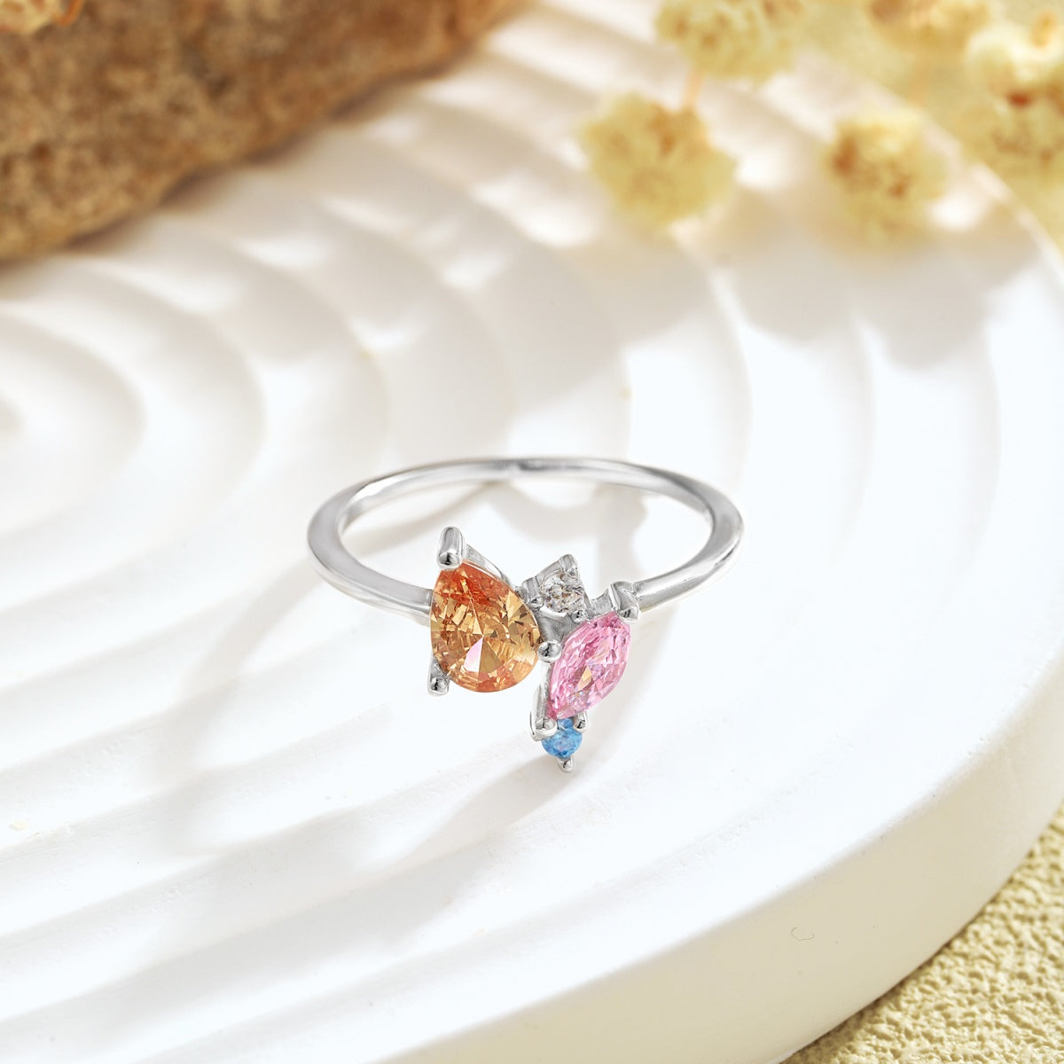 [Kismet Jewels ]Radiant Colorful Multi Cut Daily Ring