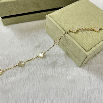 [Kismet Jewels ]CLOVER 6 MOTIF WHITE MOP BRACELET