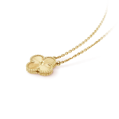 [Kismet Jewels ]CLOVER 15MM LASER NECKLACE